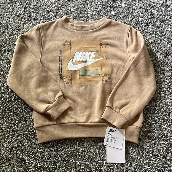 NEW! NIKE TAN 2-PIECE SWEATSHIRT AND SWEATPANTS SET. SIZE 4T. BOYS. - Picture 5 of 8